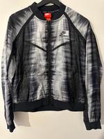 NEU Nike Damen Bomberjacke Ripstop S Frankfurt am Main - Ostend Vorschau