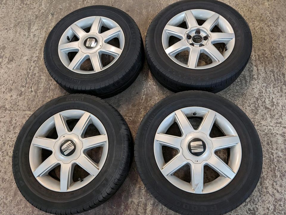 Radsatz Alufelgen Pirelli 195/65 R15 SEAT LEON IBIZA 5x100 in Wolfsburg