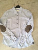 Bluse, H&M, hellblau mit Applikationen Nordrhein-Westfalen - Beckum Vorschau