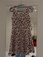 Kleid mit Blumen Niedersachsen - Hohenhameln Vorschau