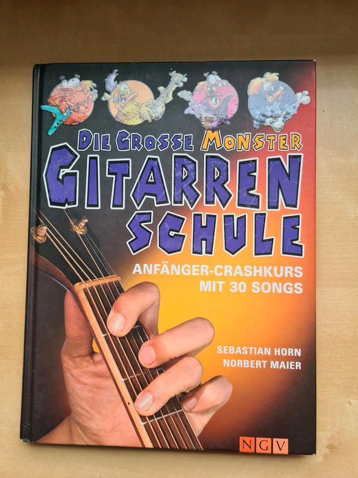 Anfänger Gitarrenbuch für Kinder Monstergitarrenschule Geschenk in Tönisvorst