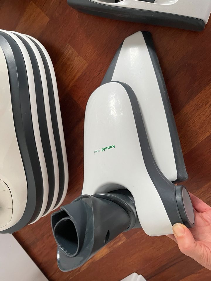 Vorwerk Staubsauger Kobold VT300 SP530 EB400 ESR300 HD60 Zubehör in Potsdam