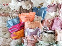 63 tlg Mädchen Baby Erstausstattung 50-56 Paket Kleidung Sets Berlin - Treptow Vorschau