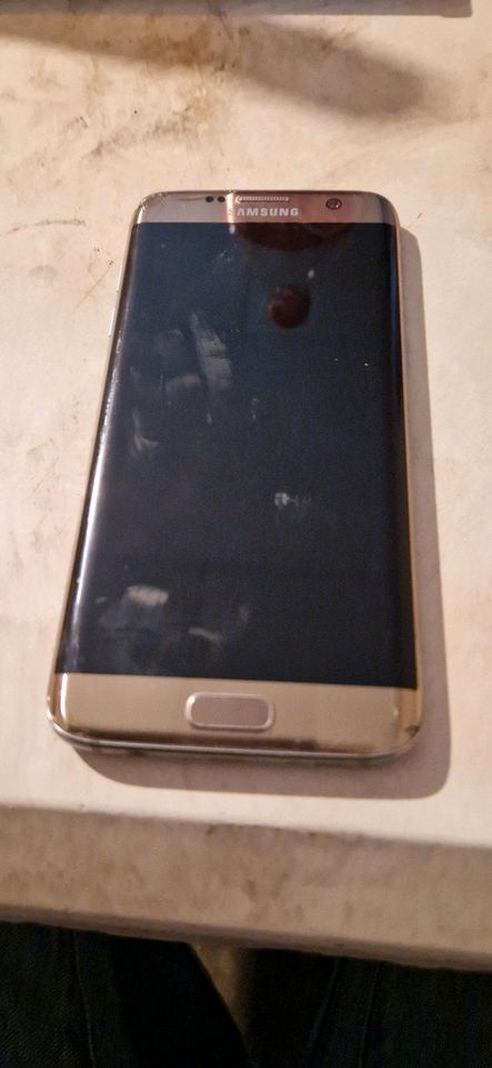 Samsung Galaxy S7 Edge in Carlsberg