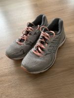 Asics Nimbus 20 Laufschuhe Niedersachsen - Göttingen Vorschau