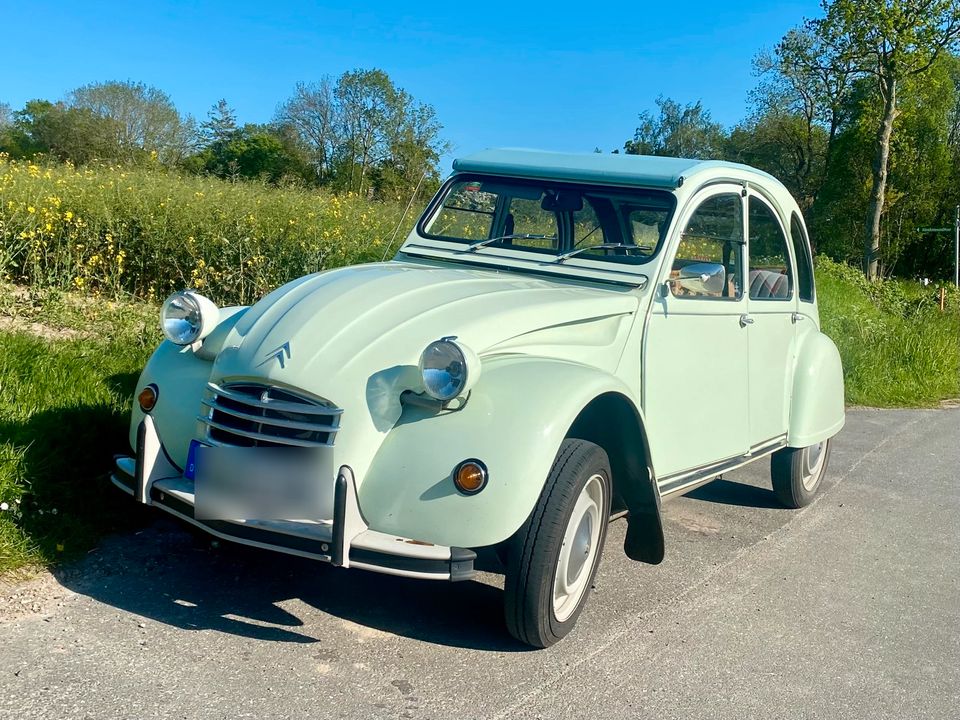 2 CV - 6 Club, Top Zustand, Oldtimer in Mohrkirch