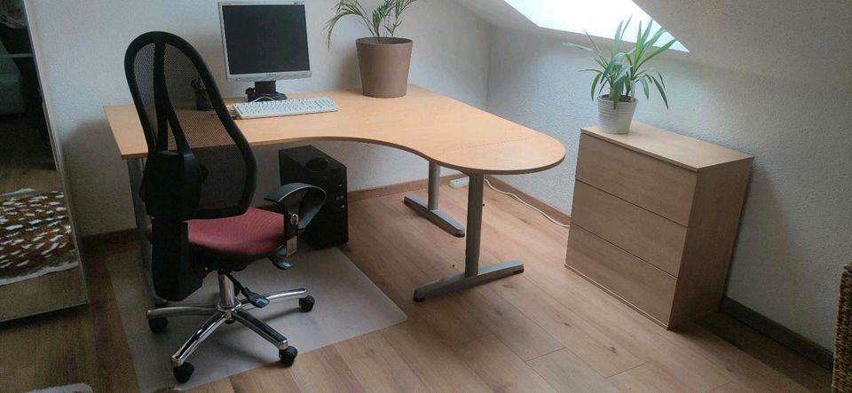 Ikea Büro komplett " Home Office " höhenverstellbar in Zwickau