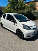 Toyota aygo 2010 tüv, Kupplung neu Sternhimmel  Anfängerauto Düsseldorf - Unterrath Vorschau