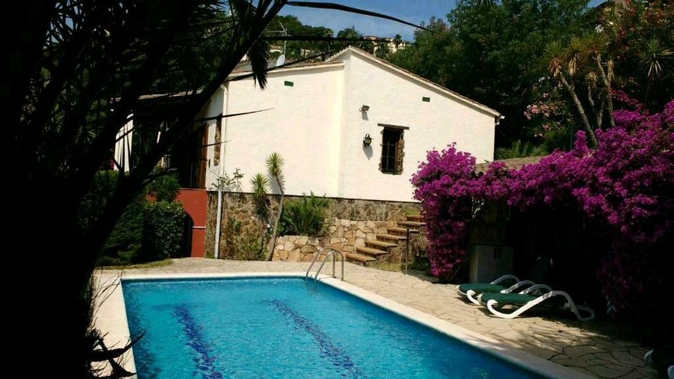 Ferienhaus (Costa Brava) mit Pool, Meerblick, Terrasse mit BBQ in Zirndorf