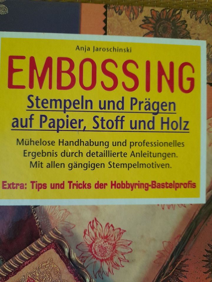 Anja Jaroschinski: Embossing. Stempeln auf Papier, Stoff und Holz in Nürnberg (Mittelfr)