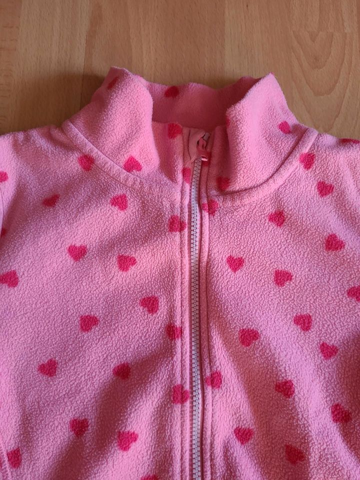 Gr. 146/152 Sweatjacke mit Herz ❤❤❤ yigga in Homburg