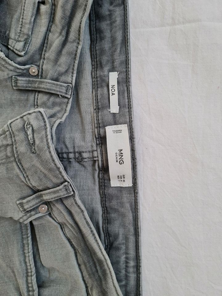 Unterschiedliche Marken Hosen Jeans in München