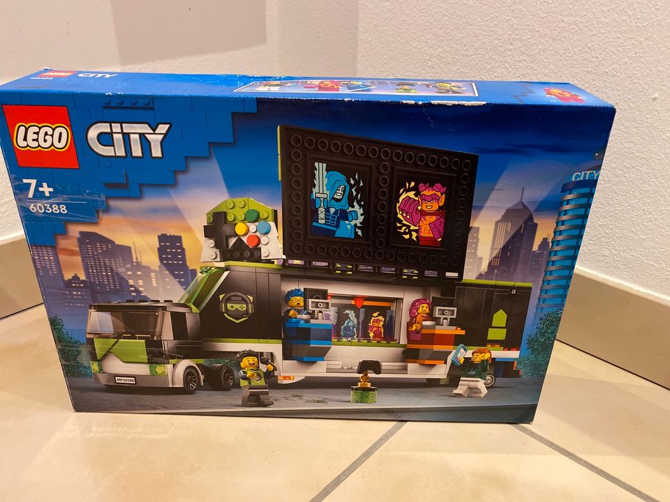 Lego City 60388 Gaming Truck Weihnachtsgeschenk Spielzeug in Bad Oeynhausen