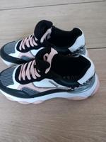 Sneaker von Guess Brandenburg - Wandlitz Vorschau