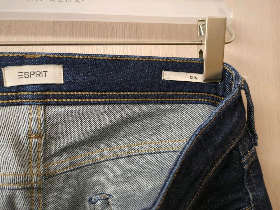 Jeanshose Esprit blau slim 29/32 Jeans in Aiterhofen