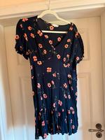 dunkelblau geblümtes Sommer Kleid Gr. M Beyond Words Nordvorpommern - Landkreis - Ribnitz-Damgarten Vorschau
