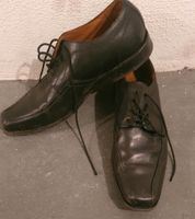 Herren Schuhe  3 Paar  Echt Leder VERO CUOIO Große 42 Frankfurt am Main - Gallusviertel Vorschau