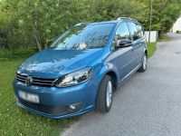 Volkswagen Touran 1.4 TSI DSG Style/7-Sitzer/Pano/Navi Kr. München - Ottobrunn Vorschau