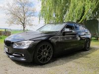 BMW 318d Sport f31 Baureihe schwarz Navi BBS 30 tiefer el.AHK Bayern - Fürstenzell Vorschau