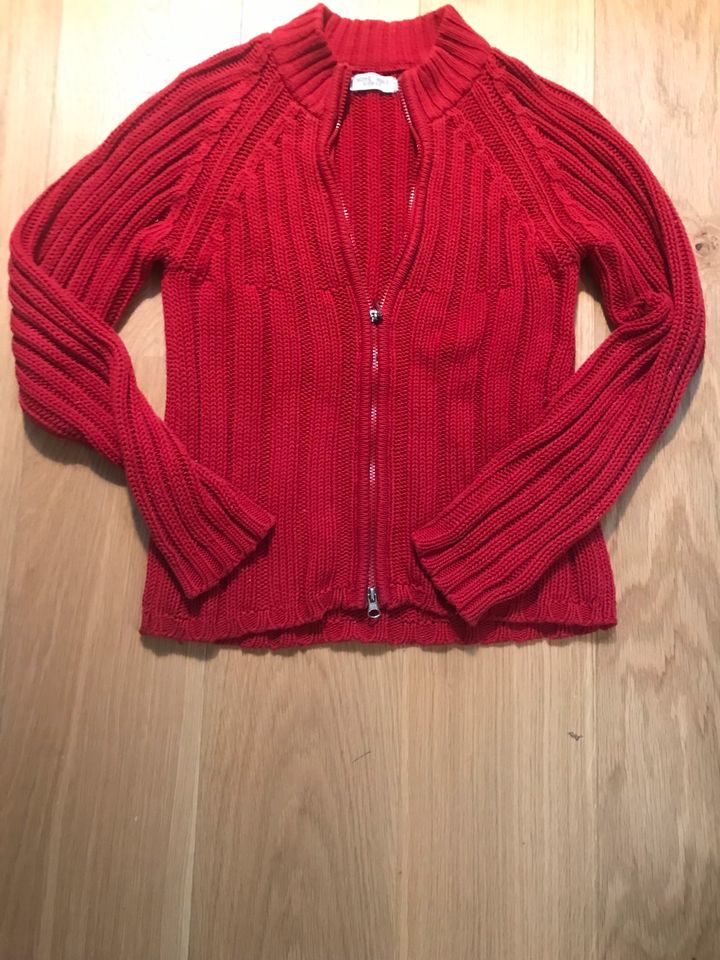 Biete eine rote tomatenrot Strickjacke Muster More & More Gr M in München