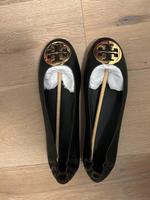 NEU Tory Burch Ballerina Minnie schwarz Gr. 10,5/41 Hamburg-Nord - Hamburg Eppendorf Vorschau