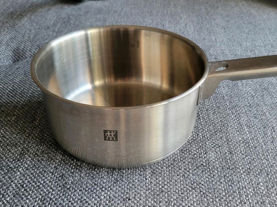 ZWILLING Joy - Stieltopf 16 cm / 1 Liter in Solingen