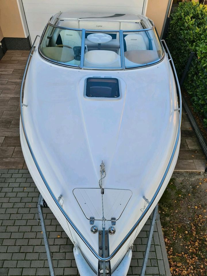 Sportboot Motorboot Rinker 232 Captiva V8 270PS mit Trailer in Rathenow