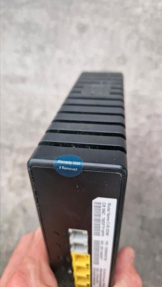 Hitron CVE 30360 WLAN Router Modem top Zustand in Neuwied