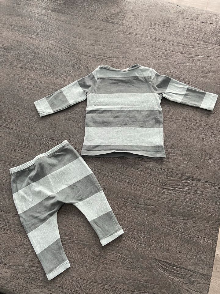 Baby Set mit T-Shirt und Leggings von Next Gr. 62-68 (3-6 Monate) in Schiffdorf