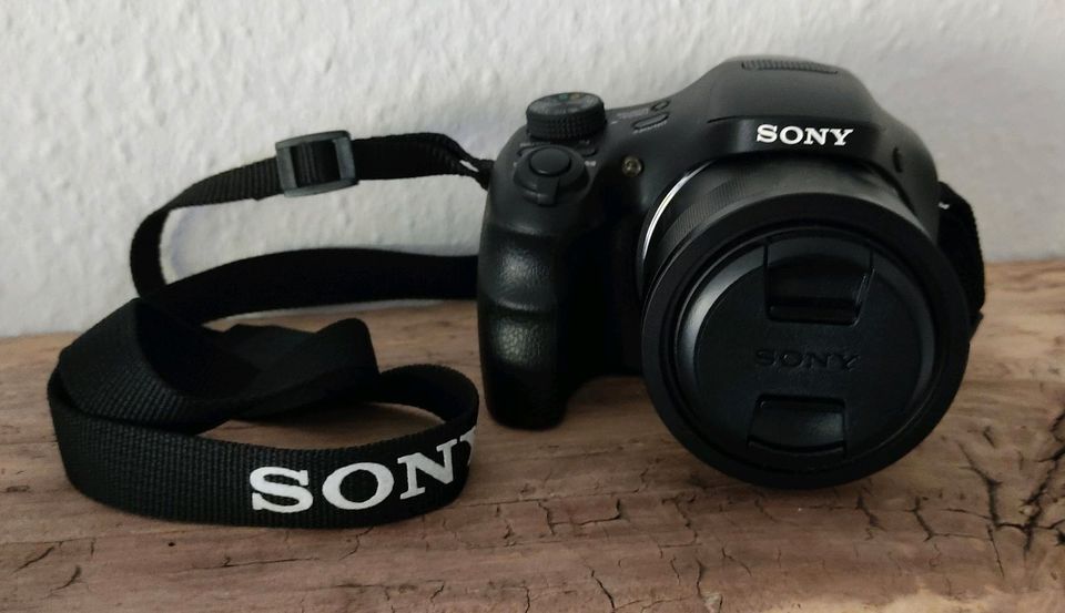 Digitalkamera - Sony Cyber-shot DSC-HX350 mit Zubehör in Lübeck