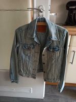 Jeansjacke von Levis im used look Stuttgart - Botnang Vorschau