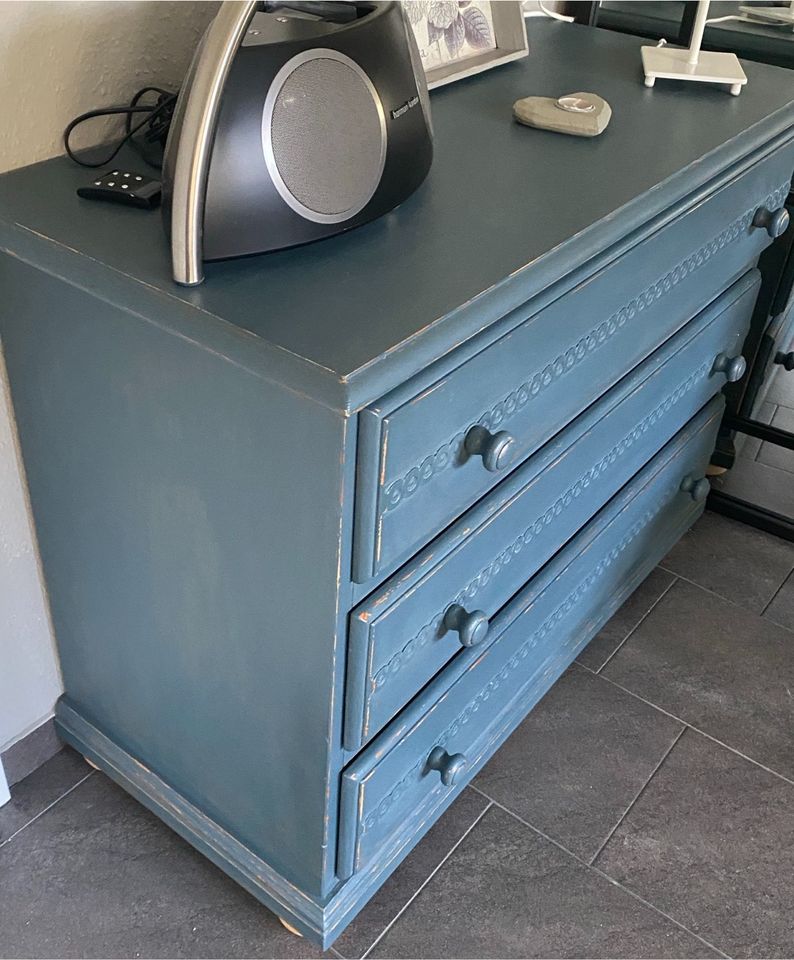 Kommode aus Vollholz Shabby Blau Schubladen TOP in Leichlingen