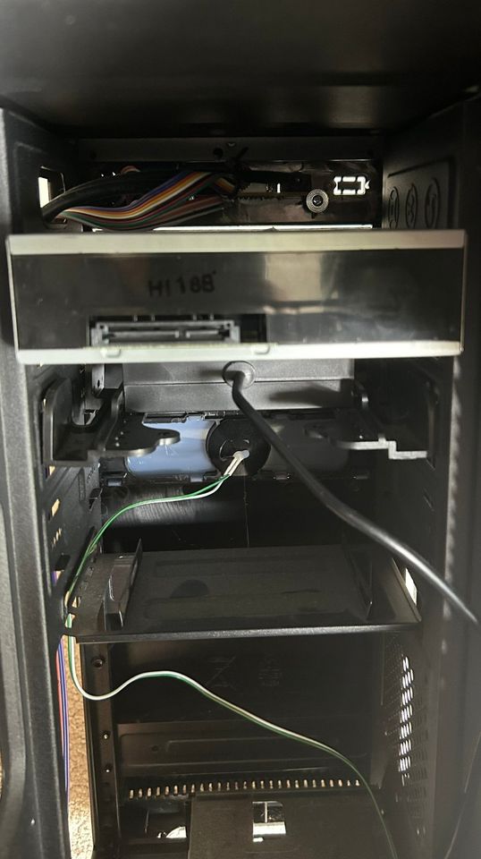 PC - Gehäuse - Memory PC mit Cardreader - gebraucht in Hainburg