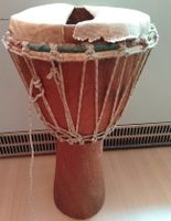 60cm x 30cm Old Timer Djembe aus West Afrika. Fell ist Defekt. Berlin - Schöneberg Vorschau