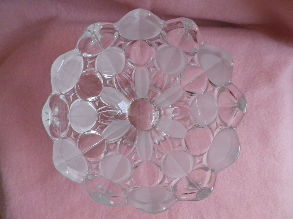 Kristallglas/ Milchglas im Wechsel, Schale, H 11 cm, Durchm. 13,7 in Netphen