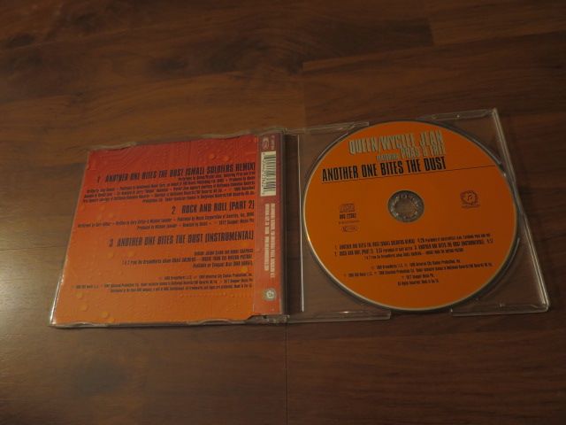 4 Maxi CDs: Qconnection, Queen, Racecar, Shabba Ranks, je in Berlin