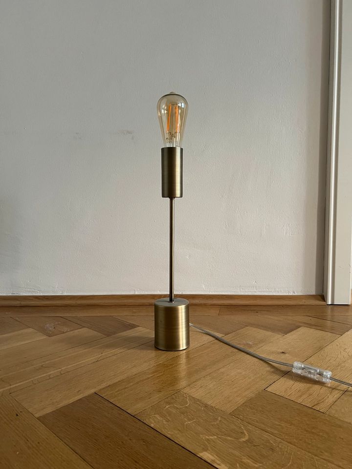 Stylische Tisch-/Stehlampe in München