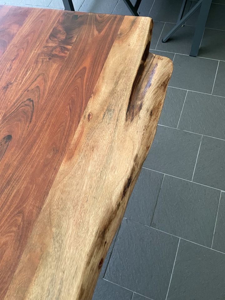 Massivholz Esstisch in Krefeld