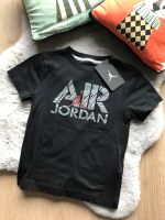 Jordan Nike T-Shirt schwarz 98 / 104-110 incl. Versand Nordrhein-Westfalen - Mönchengladbach Vorschau