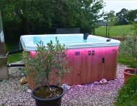 Badefass Hot Tub ACRYL Quadro 2.20m Holzofen Komplettpreis Nordrhein-Westfalen - Krefeld Vorschau