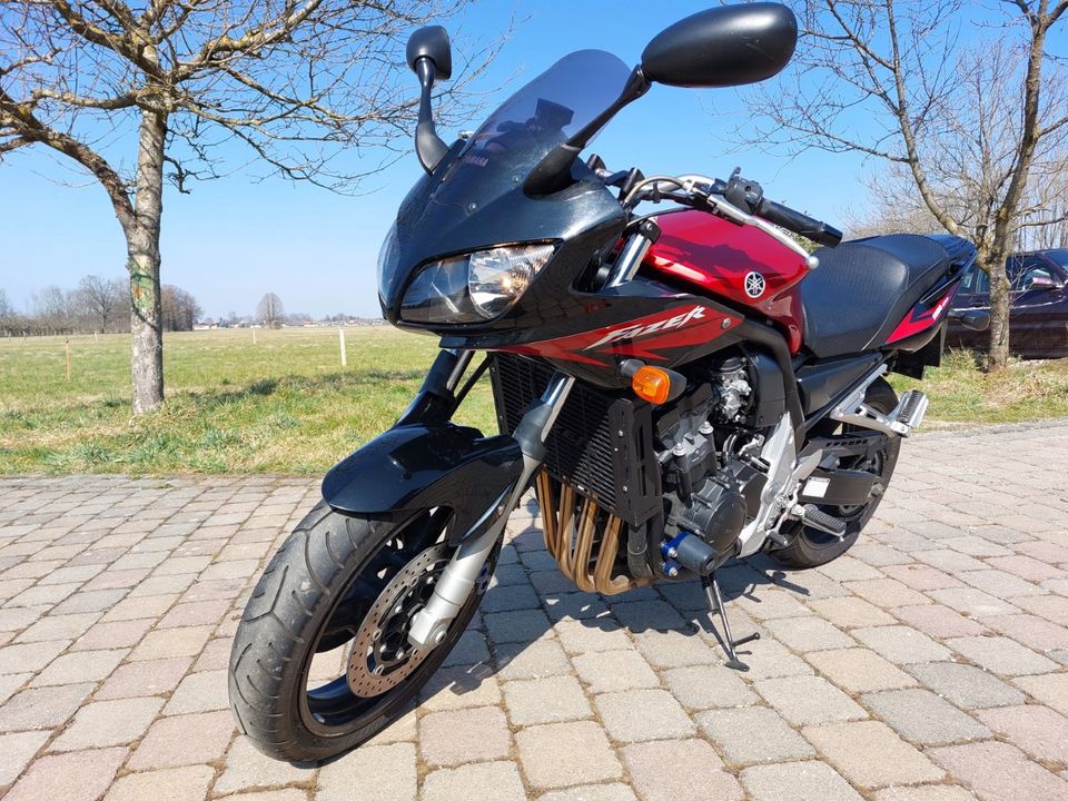 Yamaha FZS 1000 Fazer in Übersee