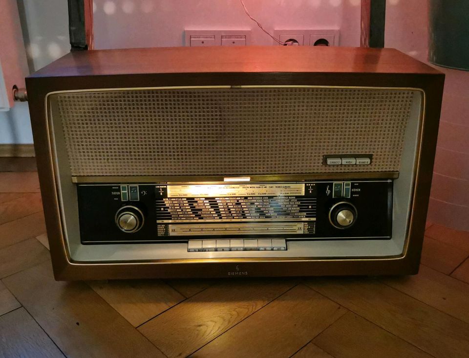 Röhrenradio Rundfunkempfänger Siemens spezial super RC20 Radio in München