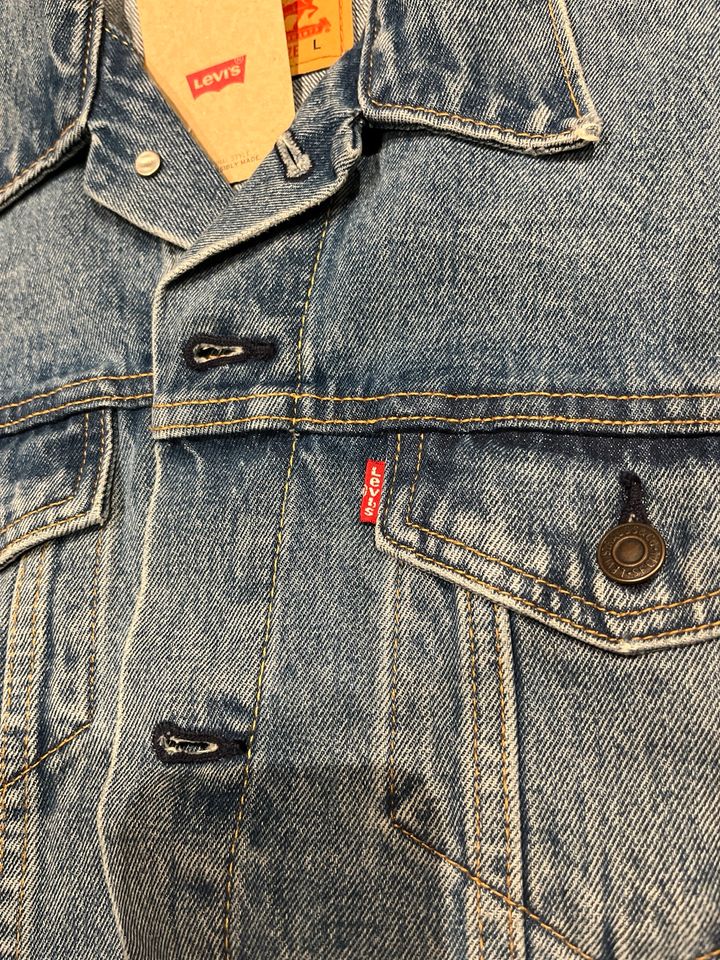 Levi’s Jeansjacke Jacke Größe L NEU Versand KOSTENLOS in Berlin