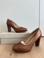 Clarks Pumps High Heels Bronze Braun Metallic Gr. 38 Neu Baden-Württemberg - Renquishausen Vorschau