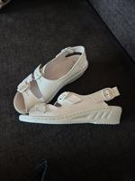 Sandalen  Neu Bayern - Dinkelscherben Vorschau