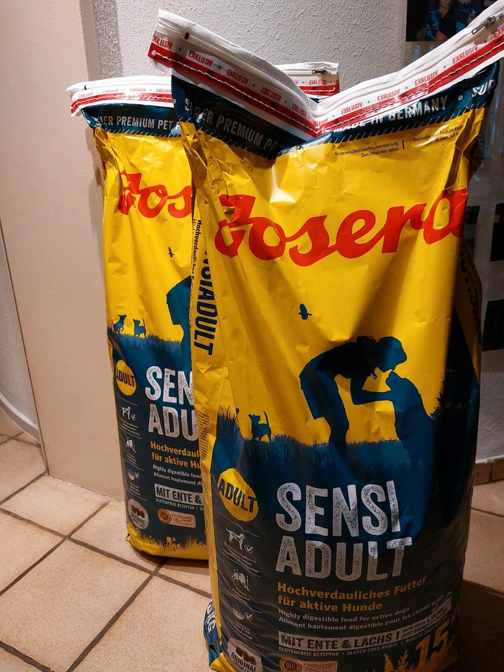 Josera Hundefutter 15kg Sensi Adult und Leckerlis ab 50€ in Marl