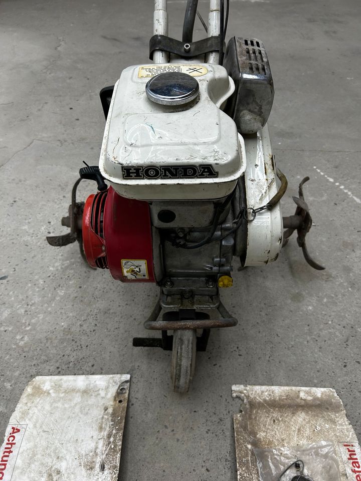 Honda G150 Gartenfräse/Bodenfräse/Erdfräse/Motorhacke in Lage