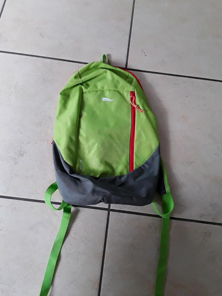 Rucksack grün in Uedem