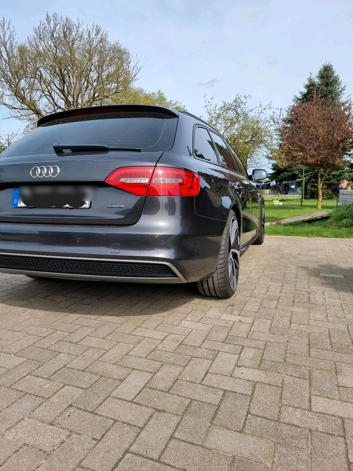 Audi A4 B8 Avant 3.0tdi clean Diesel Quattro in Basedow