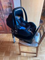 Babyschale Kindersitz Maxi Cosi Tinca inkl. Base Family Fix 2 Frankfurt am Main - Bonames Vorschau